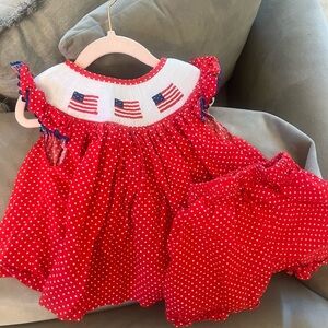 Cecil and Lou Patriotic Smocked Short Set 🇺🇸♥️
